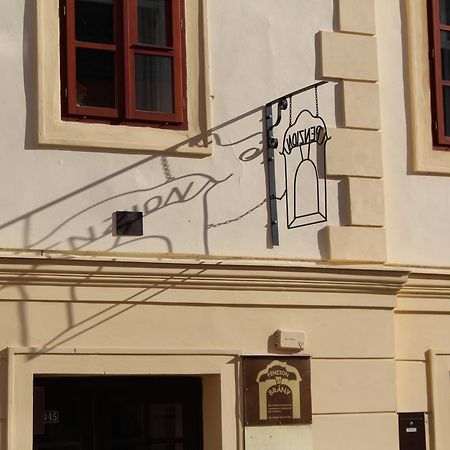 Penzion U Brany Kutna Hora Bagian luar foto