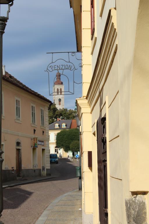 Penzion U Brany Kutna Hora Bagian luar foto